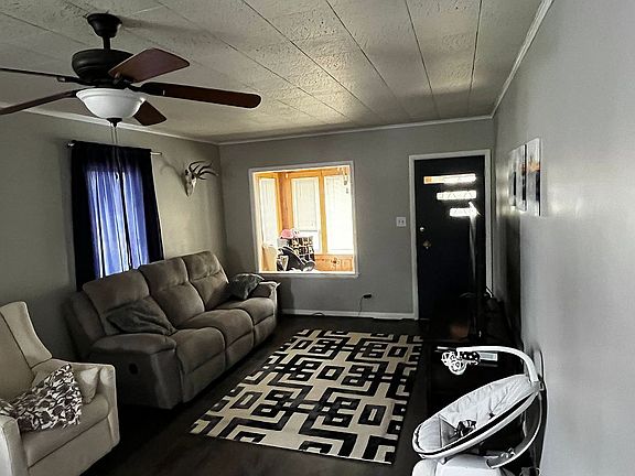 2nd image of 119 E Blair St