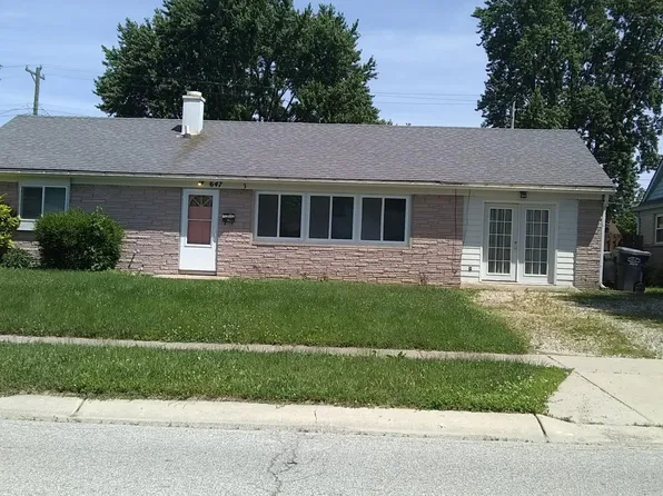 647 Park Dr, Greenwood, IN 46143