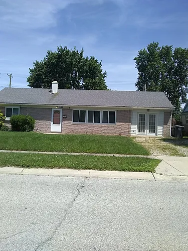 647 Park Dr Photo 1