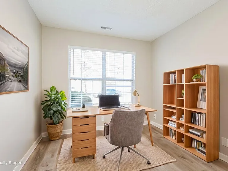 3521 Glenfalls Dr — Photo 16