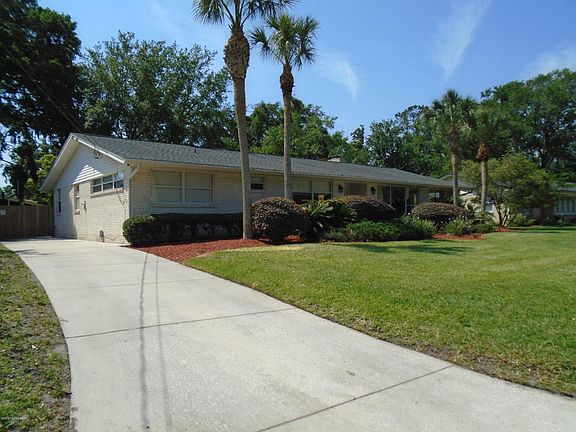 2nd image of 2218 Segovia Ave