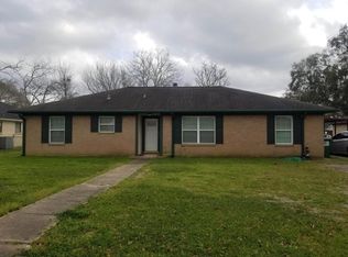 1461 Camellia Dr, Sweeny, TX 77480