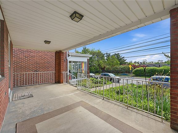 3rd image of 719 Hazelwood Ave
