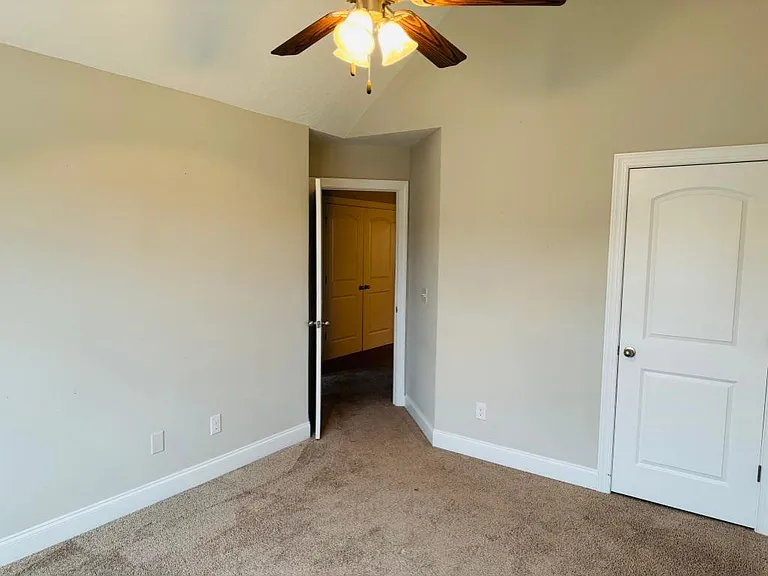 4279 Valencia Ln — Photo 21