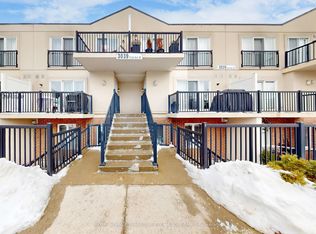 3039 Finch Ave W #1028, Toronto, ON M9M 0A4