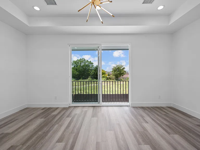 417 Thornton Rd — Photo 17