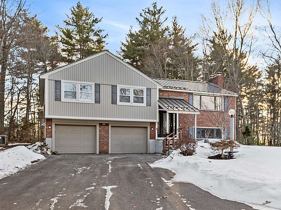 3rd image of 6 Barkland Drive