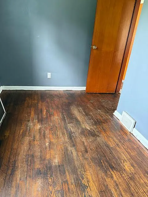 11 Kepple St — Photo 3