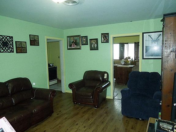 4th image of 626 E Spreading Oak Dr