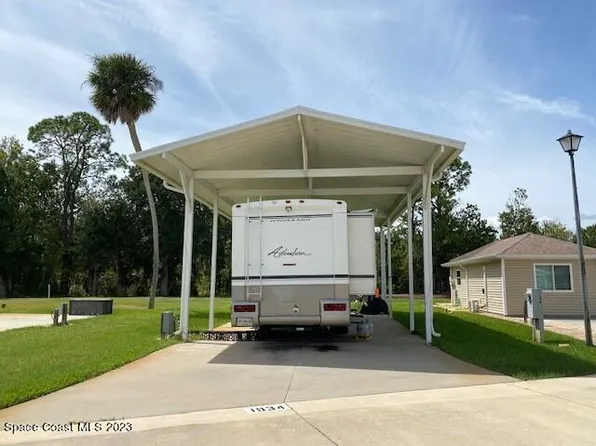 1934 Payne Stewart Dr, Titusville, FL 32796
