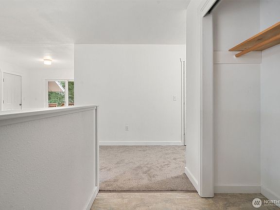 4th image of 14630 Arrowood Lane SE