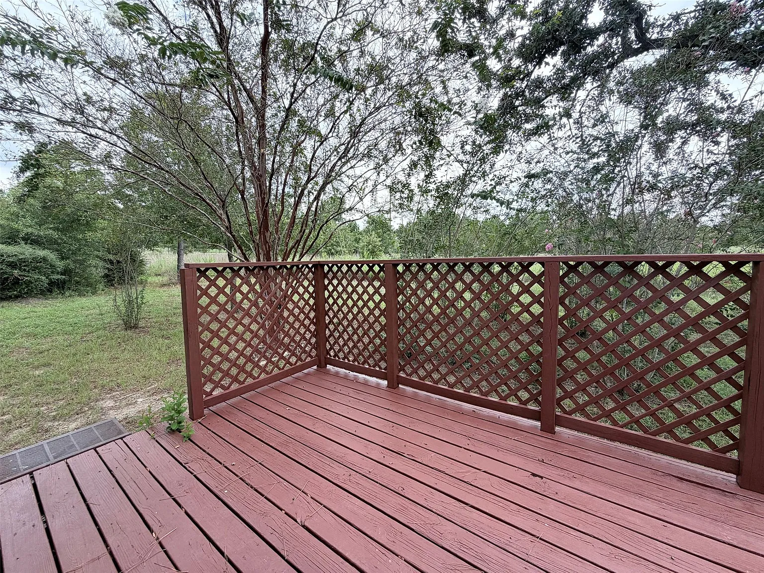 3 bed, 1.0 bath, 858 sqft, $1,800 — Photo 4