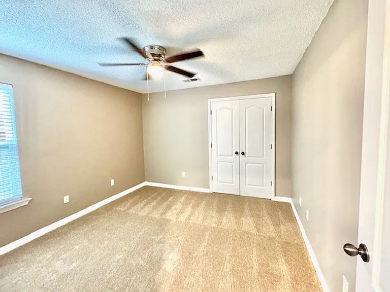 10226 Sterling Ridge Dr — Photo 9