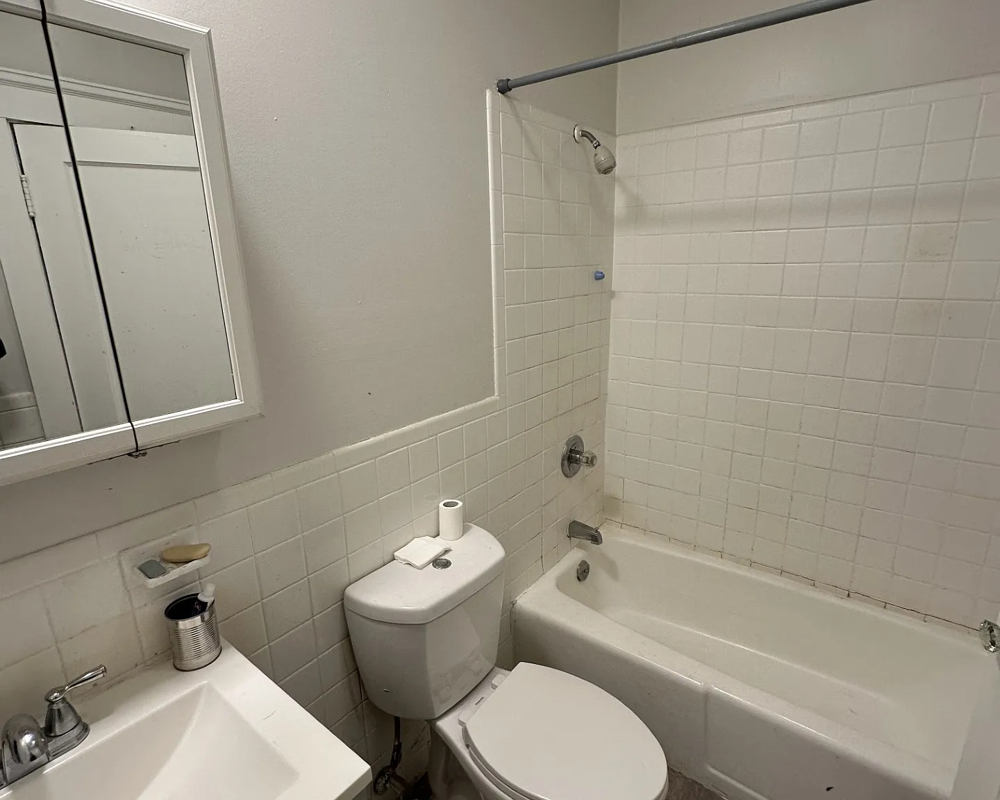 Studio, 300 sqft, $1,800 — Photo 1