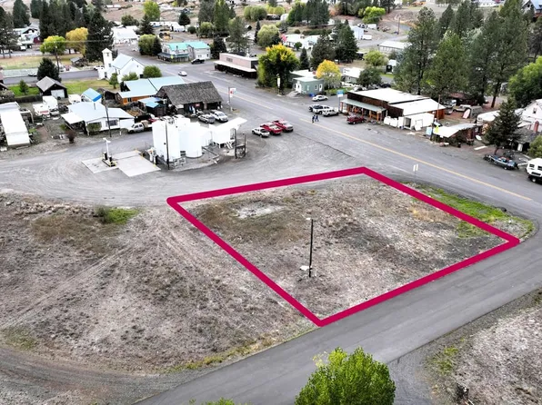 208 E Main St, Ukiah, OR 97880