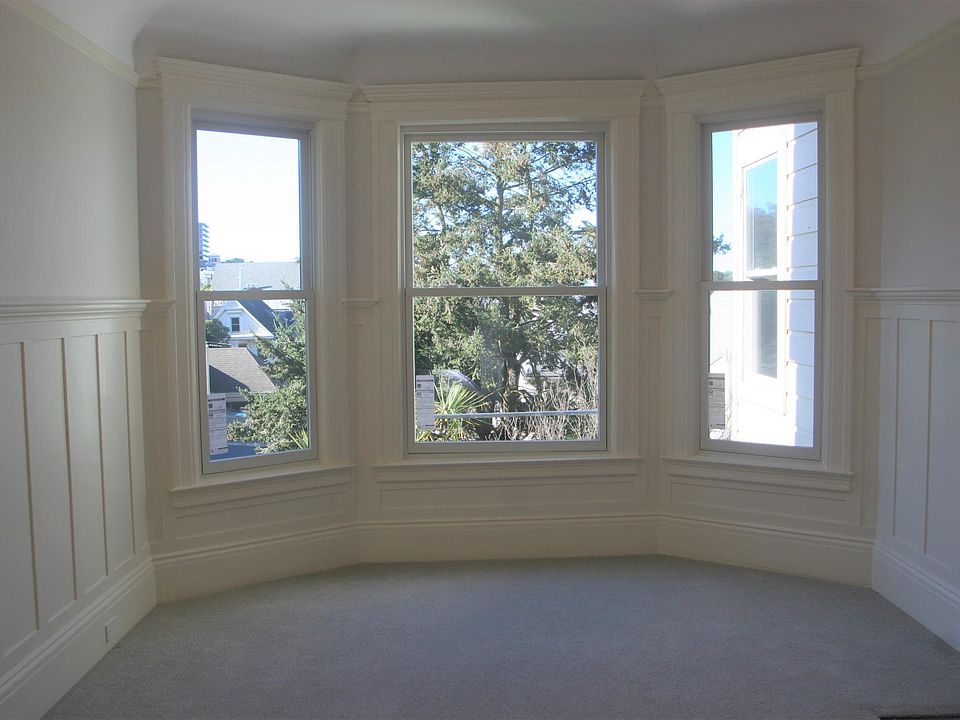1st image of 185 Belvedere St APT 3