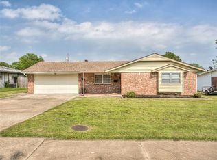 112 S Fenway Pl, Bartlesville, OK 74006