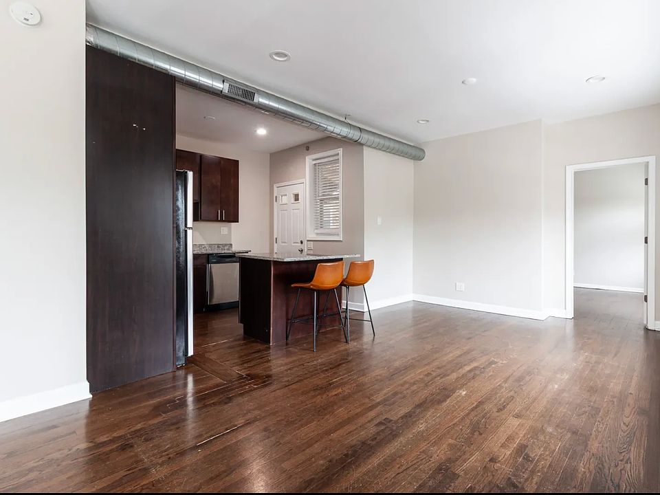1st image of 1614 W Berwyn Ave #2