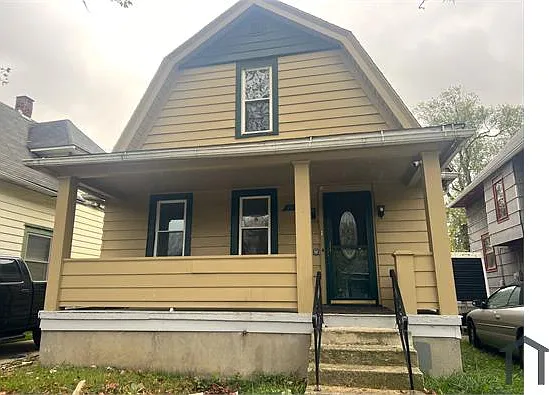 1407 Foster Ave