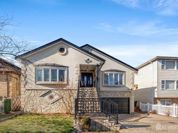49 Krakow St, Garfield, NJ 07026