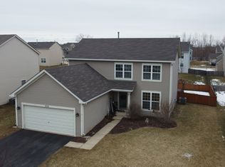 2510 Fallbrook Dr, Hampshire, IL 60140