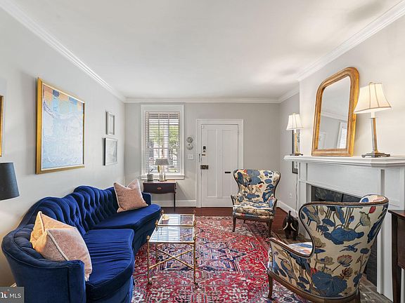 2nd image of 1113 Caroline St