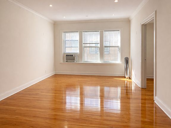 3rd image of 114 Clyde Ave #1222A