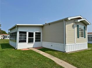 1522 Lee Ln, Grove City, PA 16127