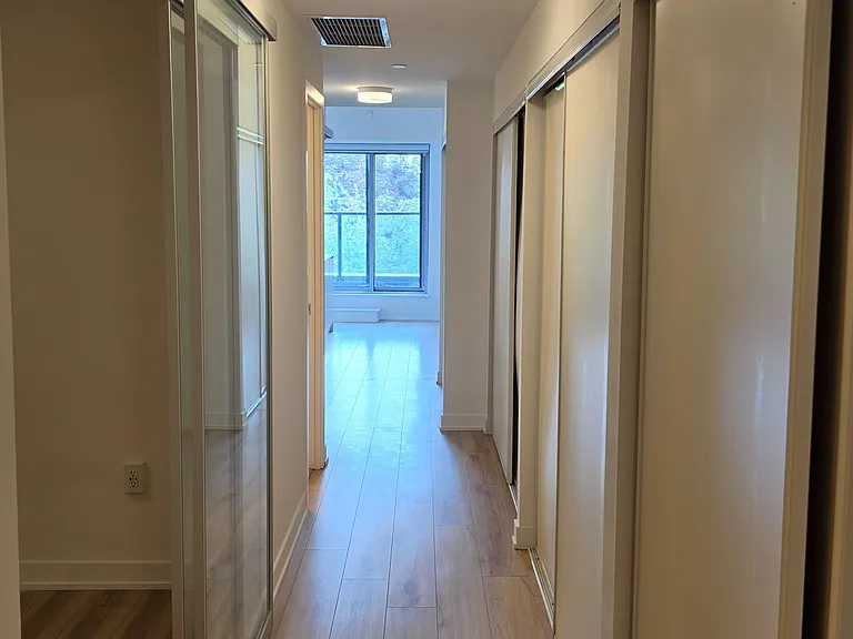 2433 Dufferin St #208 — Photo 7
