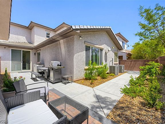 4th image of 10505 Howling Coyote Ave