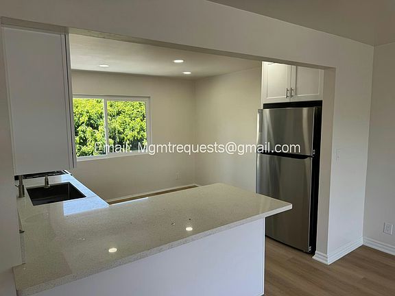 4th image of 189 E Ellis St #187