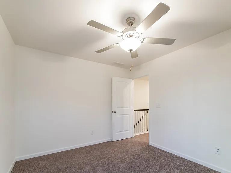 410 Ruths Blvd — Photo 13