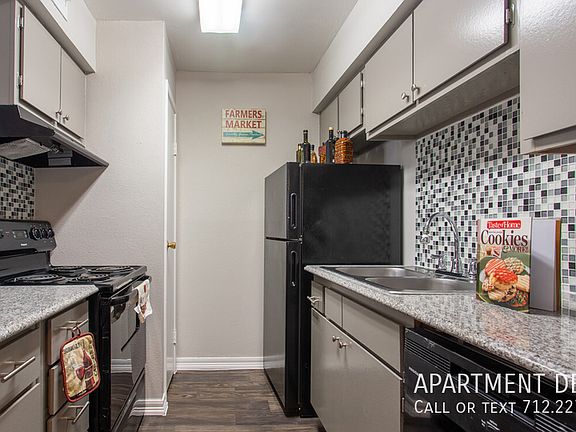 2nd image of 6-7500 Pinemont Dr #4256