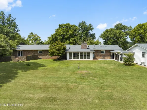 760 Meadow Rd W, Greenback, TN 37742