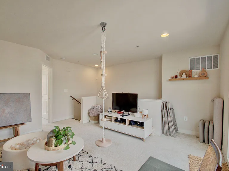 8078 Tribeca St — Photo 23