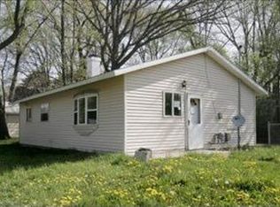 1407 Barclay Dr, Kalamazoo, MI 49004