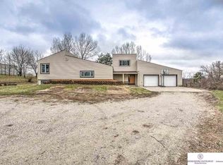 6703 Ridge Top Ln, Fort Calhoun, NE 68023
