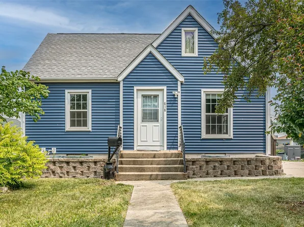 618 35th St NE, Cedar Rapids, IA 52402