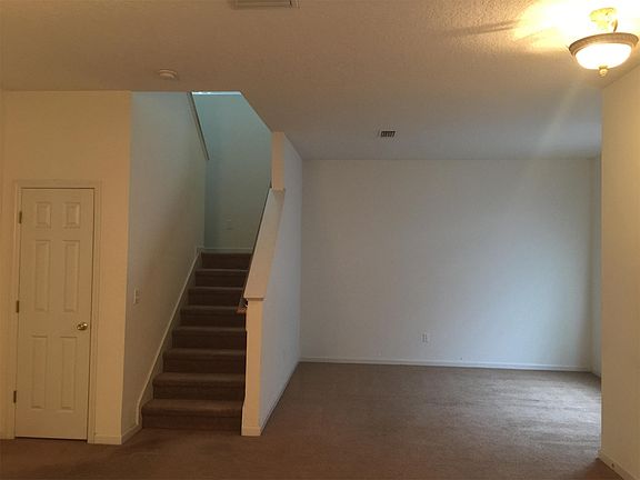 2nd image of 181 Boysenberry Ln