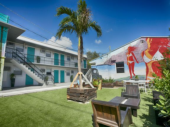 5th image of 153 NW 29th St #62b684126