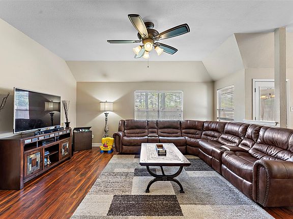 2nd image of 18610 Twigsworth Ln