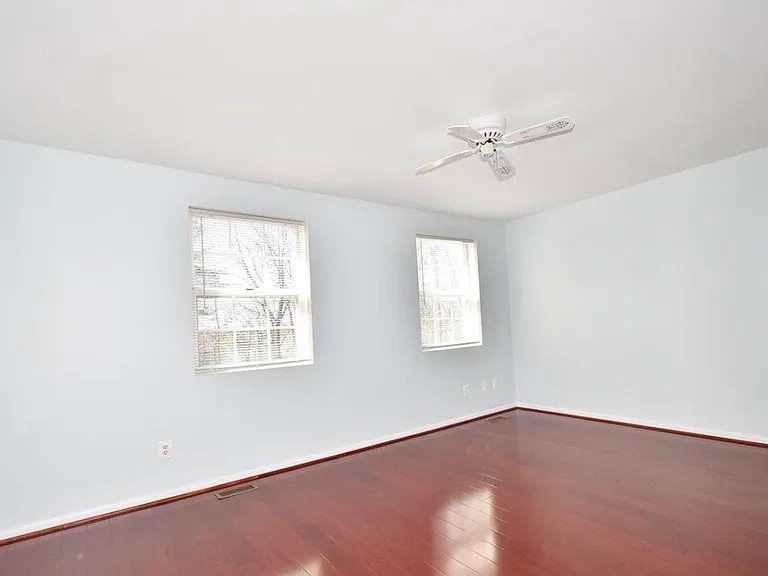 24 Bristow Ct — Photo 14
