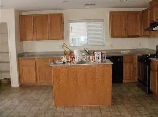 3rd image of 10172 Stone Oak Ct
