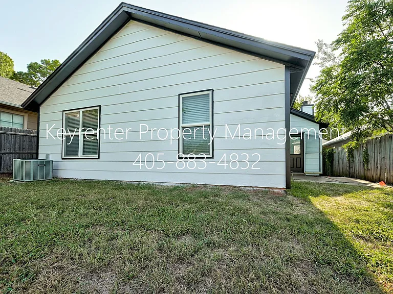 313 Belmont Dr — Photo 28