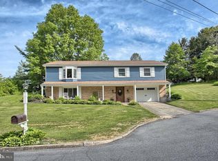 4904 Loop Ct, Harrisburg, PA 17112