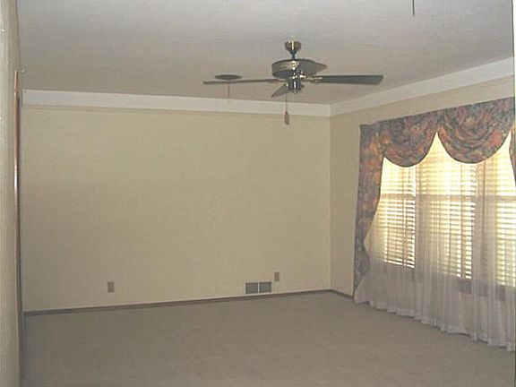 3rd image of 5614 Dana Dr