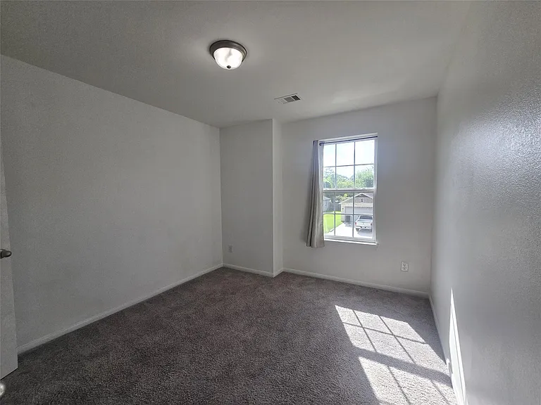 7318 Parkview Dr — Photo 17