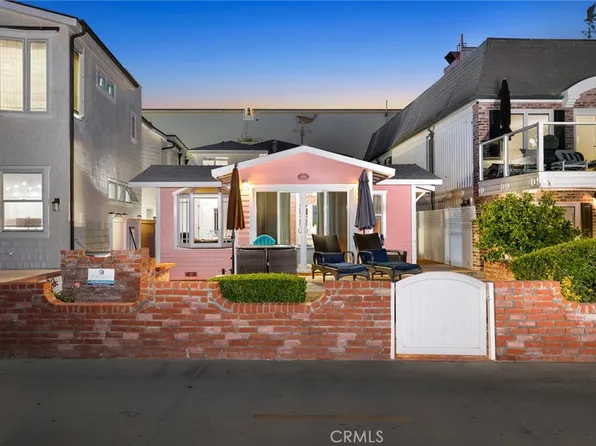306 E Oceanfront, Newport Beach, CA 92661
