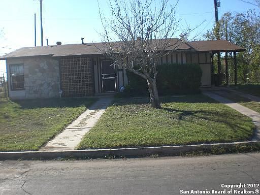 1st image of 503 Yellow Wood Dr