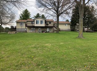 2160 Mound View Ln, Harpers Ferry, IA 52146